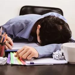 5 sai lầm “chết người” khiến người lương 10 triệu mãi dậm chân tại chỗ