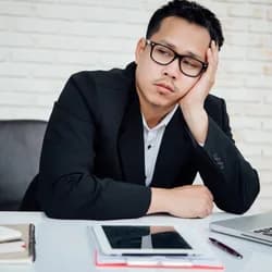 Phí phạt trễ hạn vay tính như thế nào?